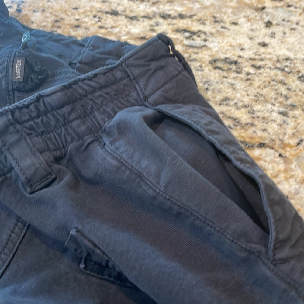 WOMENS American Eagle Black Cargo Stretch Pants in size 2 regular - Picture 6 of 11